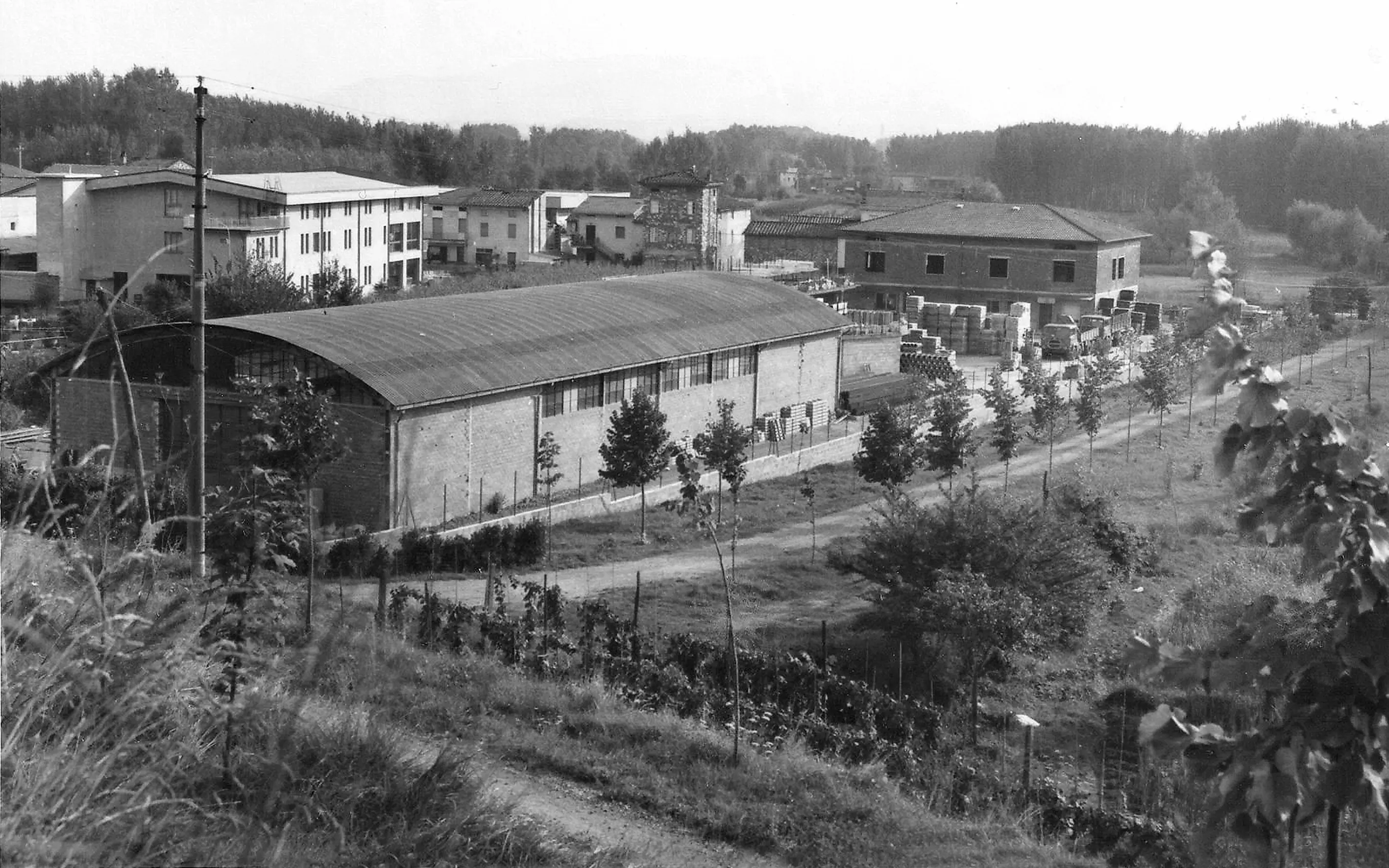 Magazzino Giorgetti Renzo a Lucca, vista esterna